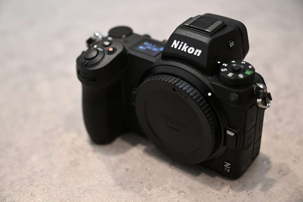 Nikon Z7ii 高画素フルサイズミラーレスカメラ開封レビュー
